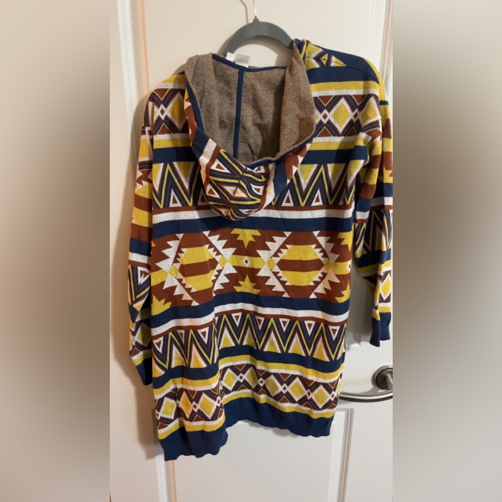 Geometric Patterned Cardigan - Picture 2 of 2
